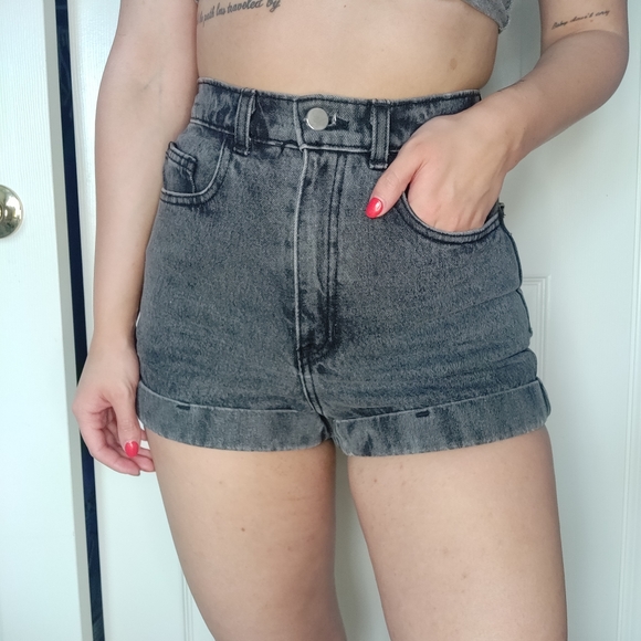 AMERICAN APPAREL HIGH WAIST DENIM SHORTS - Picture 8 of 8